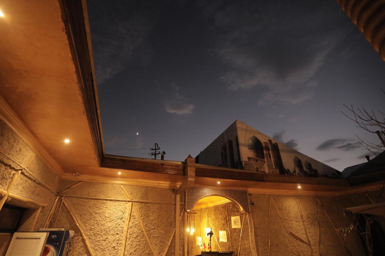 "S E A S O N S" Apartment Samarkand Exterior photo